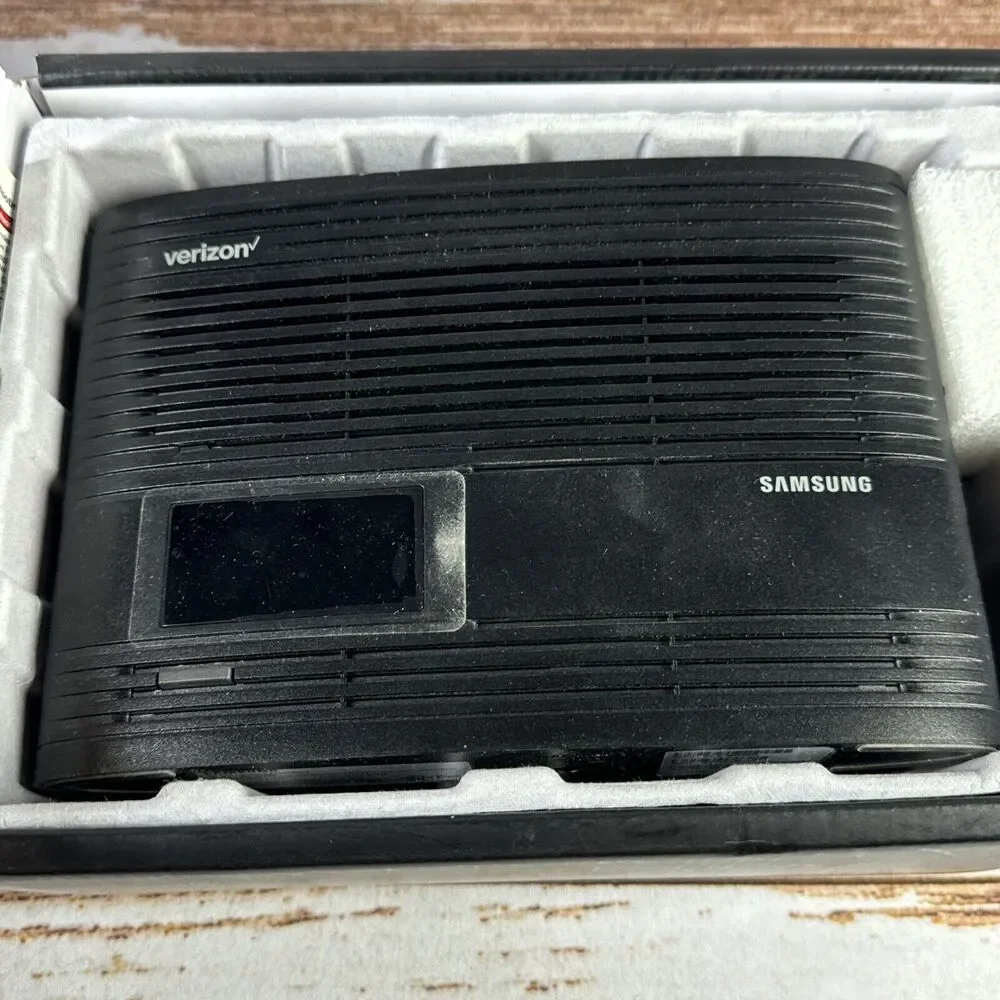 Samsung SLS-BU10B 4G LTE Network Extender 2 Verizon Cell Signal Booster